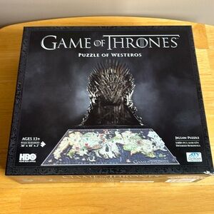 GAME of THRONES 4D Puzzle of Westeros containing over 1400+ pcs & 65+ buildings